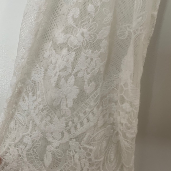 Off the Shoulder White top with Lace Bell Sleeves - Picture 3 of 7